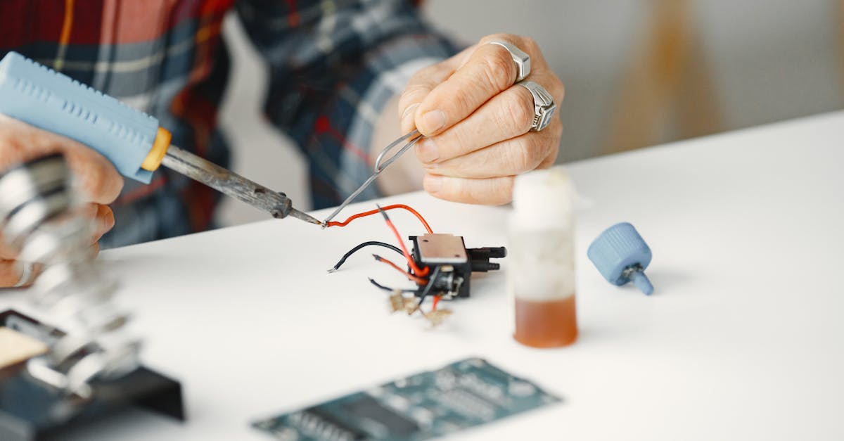 The Role of Emergency Lighting in Compliance with Australian Safety Standards